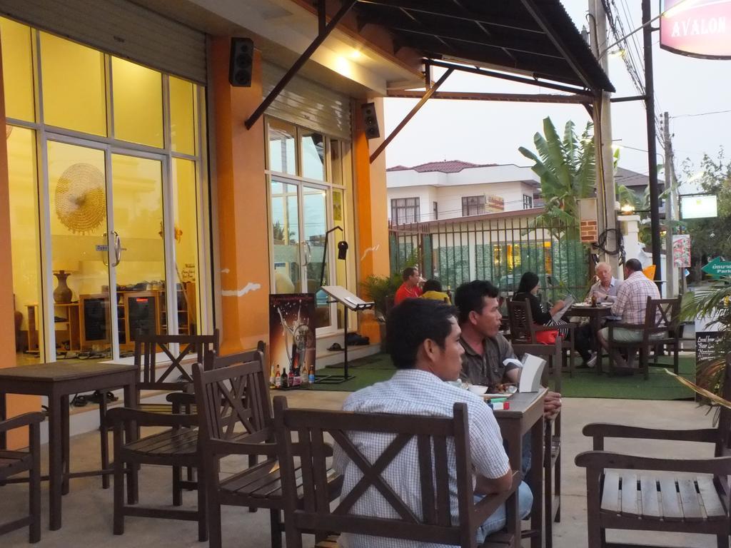 Avalon Residence Savannakhet Bagian luar foto