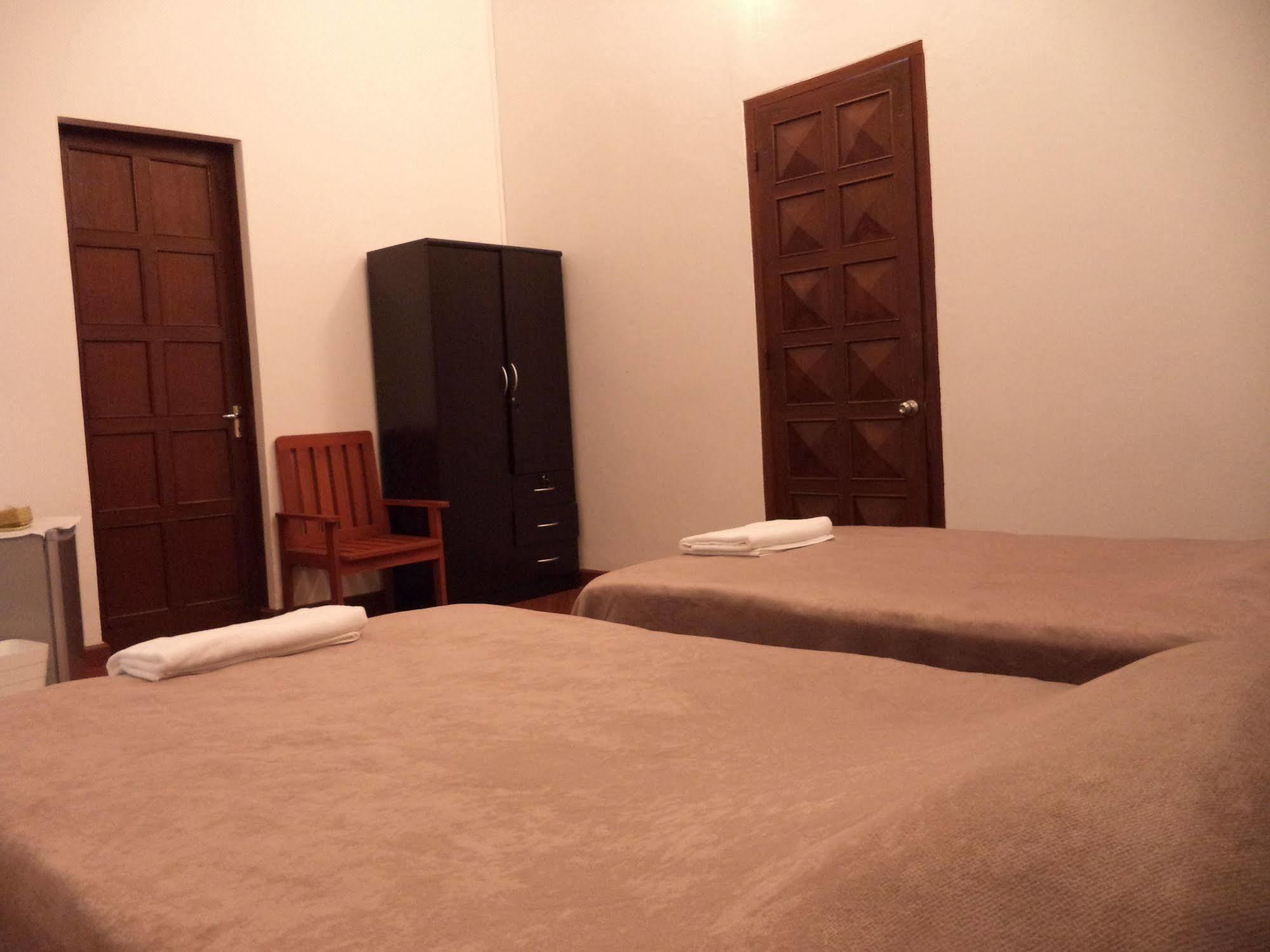 Avalon Residence Savannakhet Bagian luar foto