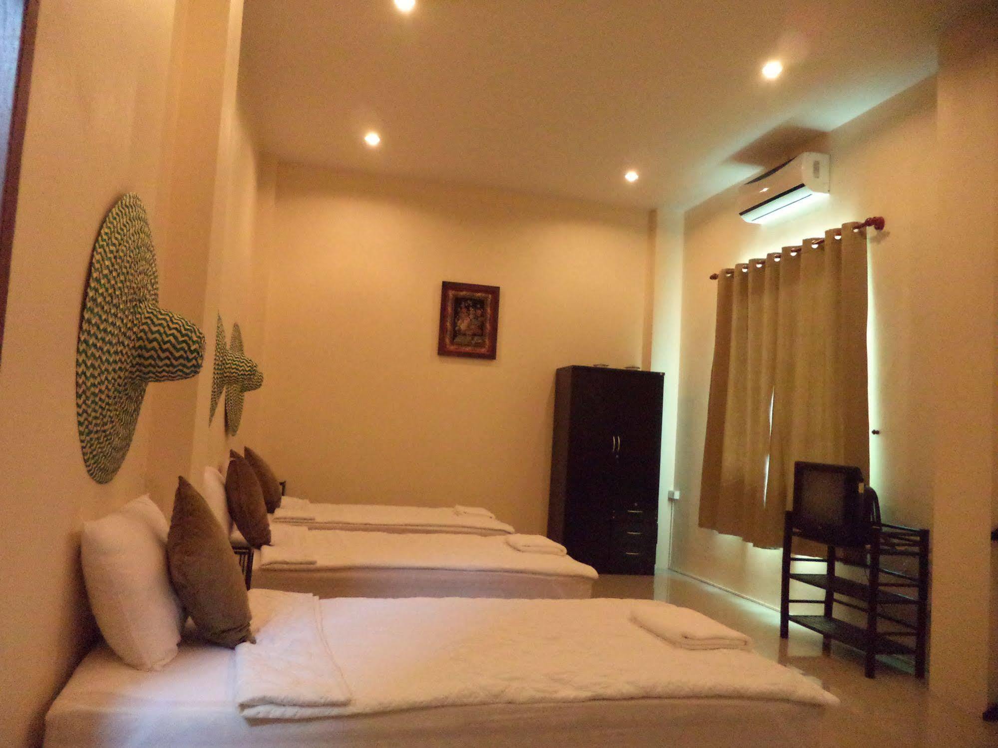 Avalon Residence Savannakhet Bagian luar foto