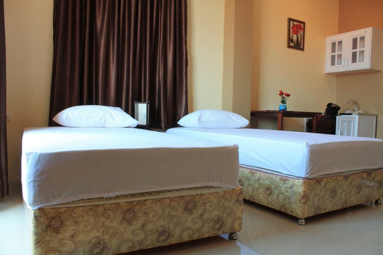 Avalon Residence Savannakhet Bagian luar foto